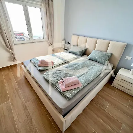 Teuta 575 Апартаменты Дуррес